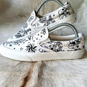 Vans U Color Tattoo Style,Uni-sex Womens 10, Mens 8.5 NWOT Slip-Ons, white.